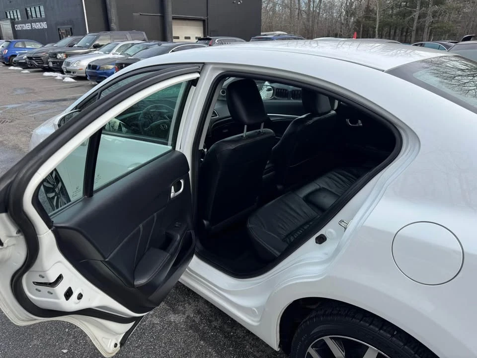 2015 Honda Civic 9th Gen - Image 3 of 6