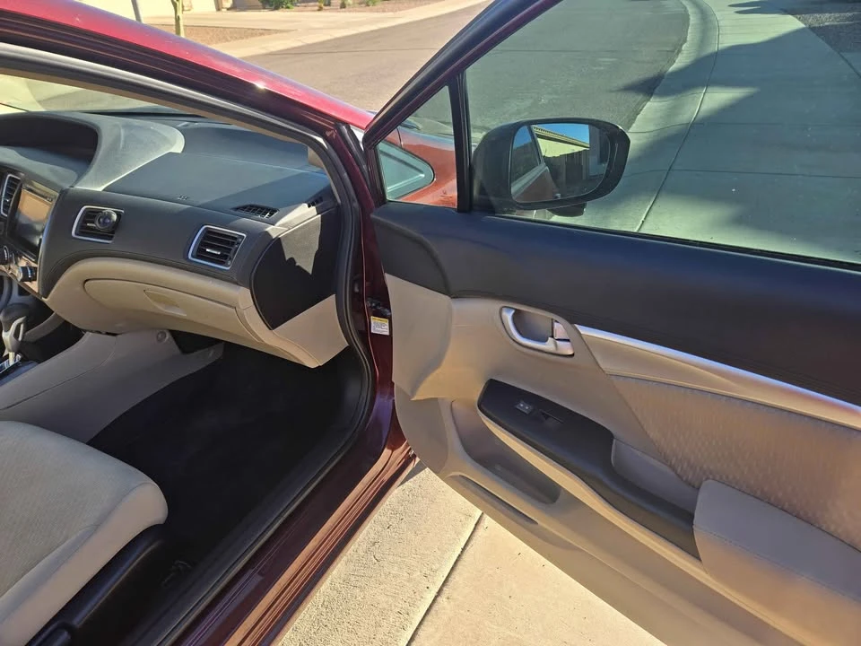 2015 Honda Civic 9th Gen - Image 13 of 17