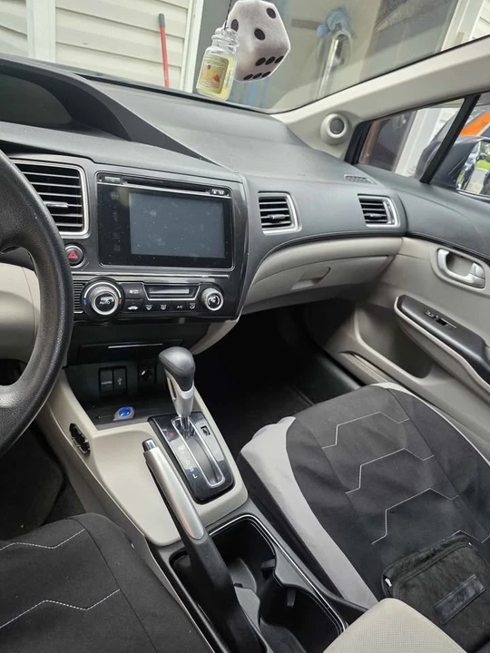 2015 Honda Civic 9th Gen - Image 2 of 6