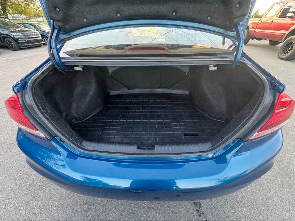 2015 Honda Civic 9th Gen - Image 13 of 15