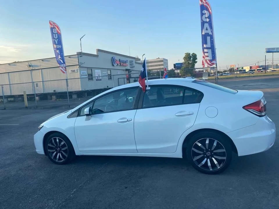 2015 Honda Civic 9th Gen - Image 2 of 7
