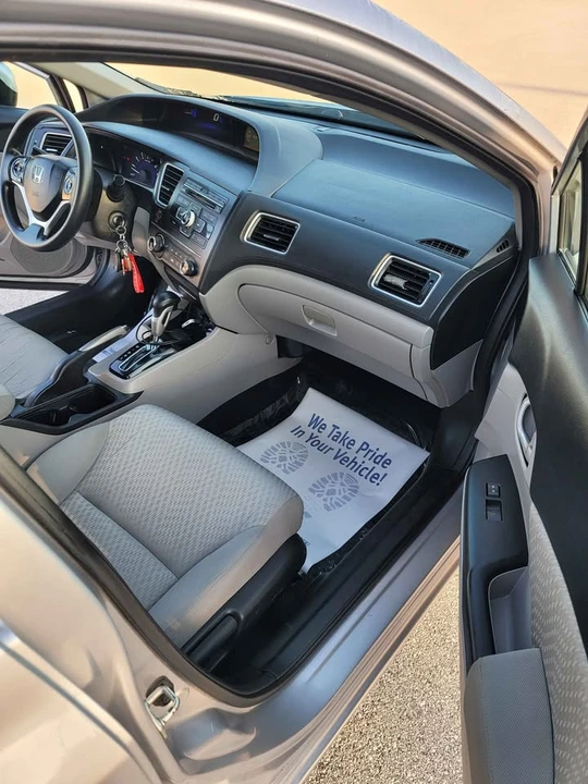 2015 Honda Civic 9th Gen - Image 6 of 11