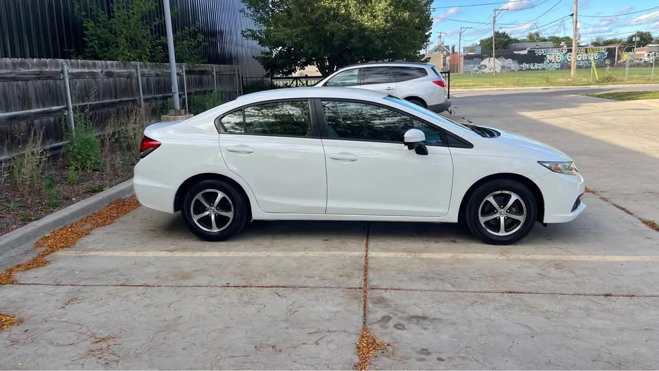 2015 Honda Civic 9th Gen - Image 4 of 15
