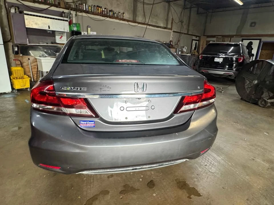 2015 Honda Civic 9th Gen - Image 5 of 6