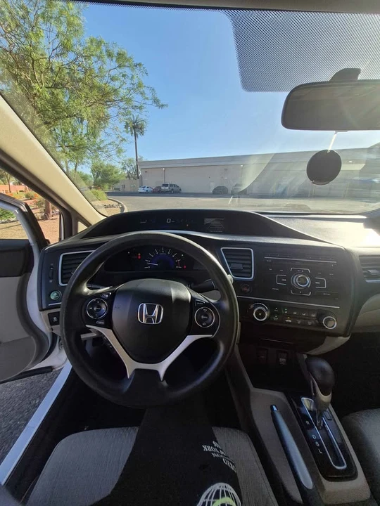 2015 Honda Civic 9th Gen - Image 13 of 16
