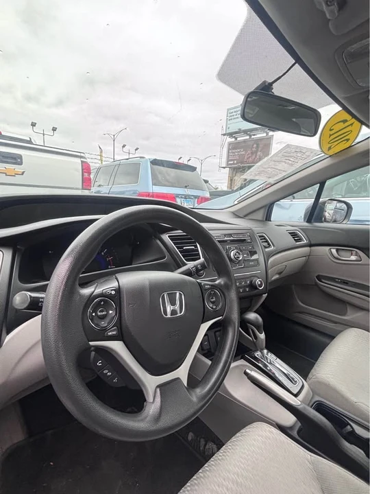 2015 Honda Civic 9th Gen - Image 2 of 6