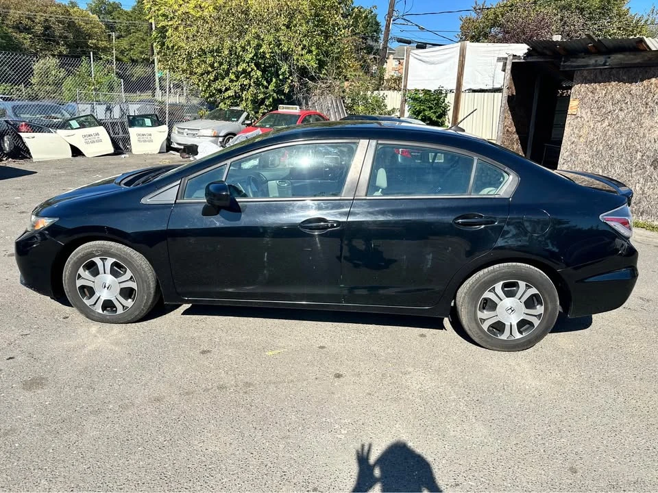 2015 Honda Civic 9th Gen - Image 3 of 13
