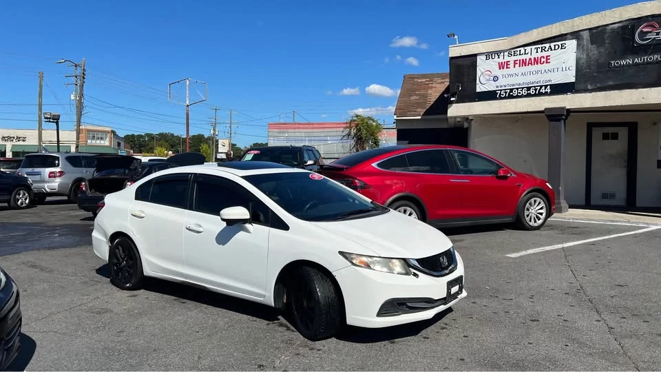 2015 Honda Civic 9th Gen - Image 5 of 18