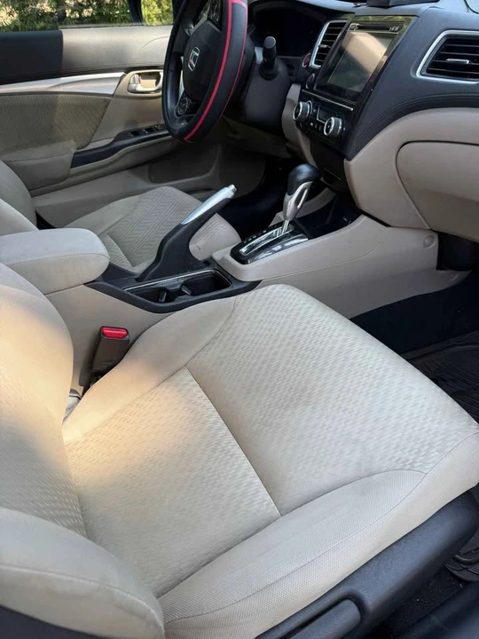 2015 Honda Civic 9th Gen - Image 14 of 17