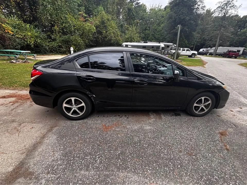 2015 Honda Civic 9th Gen - Image 2 of 10