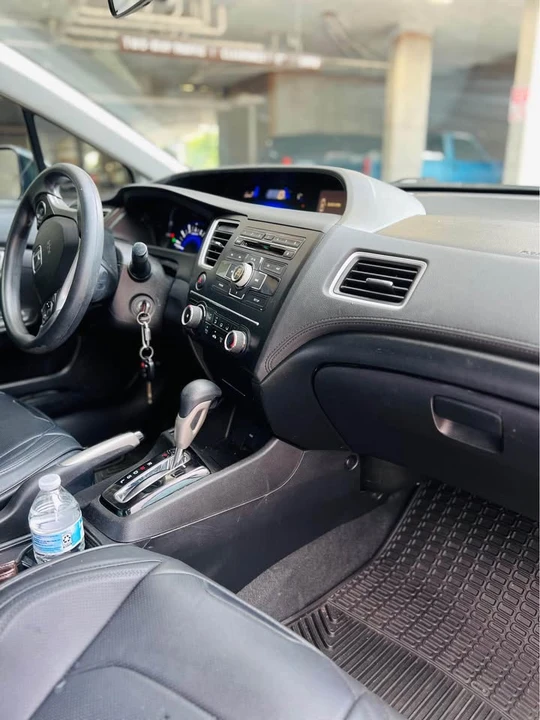 2015 Honda Civic 9th Gen - Image 8 of 11