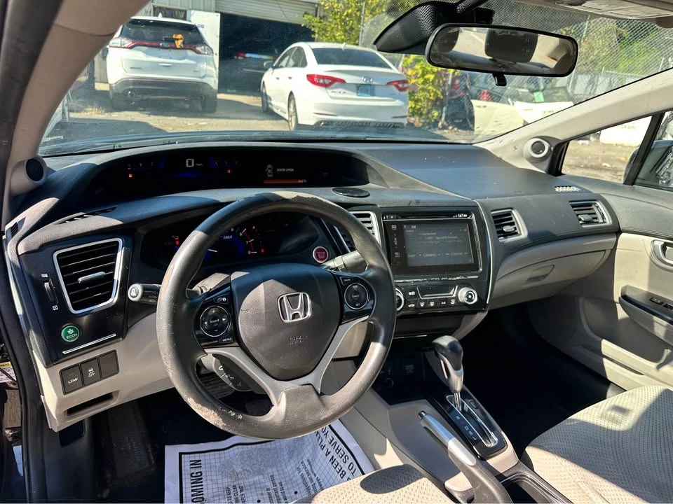 2015 Honda Civic 9th Gen - Image 5 of 13