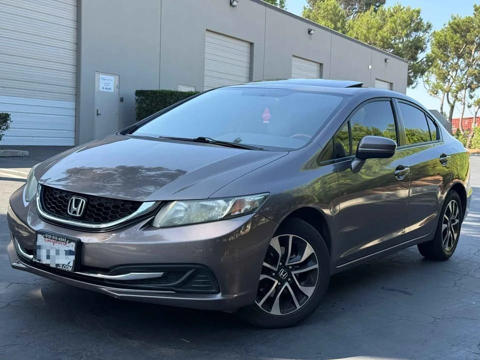 2015 Honda Civic 9th Gen - Image 7 of 17