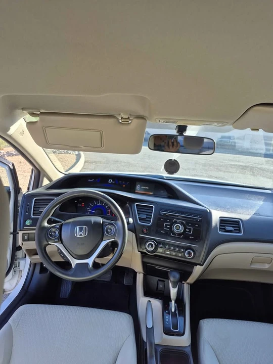 2015 Honda Civic 9th Gen - Image 10 of 16