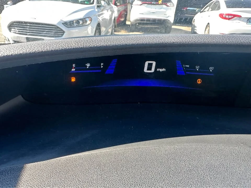 2015 Honda Civic 9th Gen - Image 8 of 13