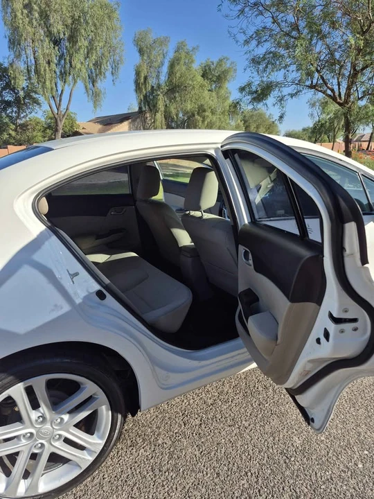 2015 Honda Civic 9th Gen - Image 15 of 16