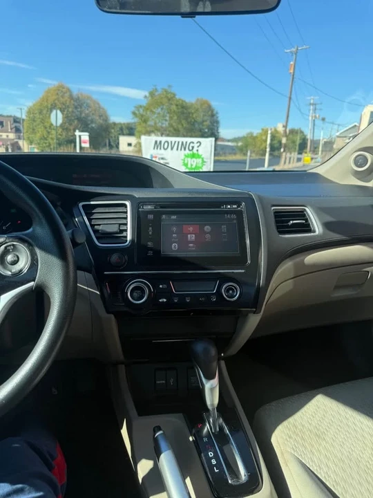 2015 Honda Civic 9th Gen - Image 14 of 18