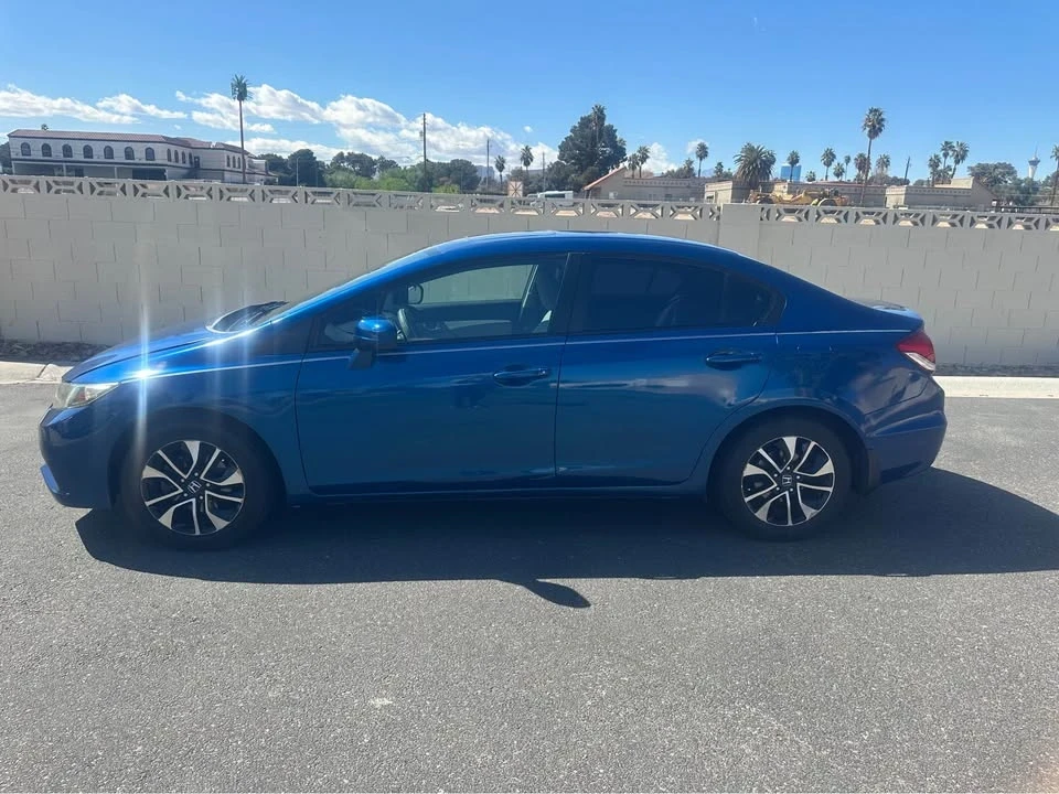 2015 Honda Civic 9th Gen - Image 5 of 8
