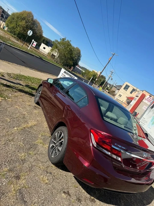 2015 Honda Civic 9th Gen - Image 2 of 18
