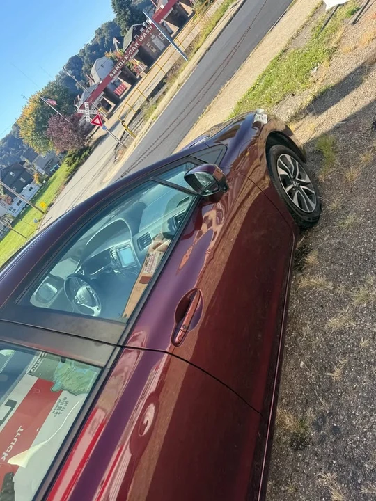 2015 Honda Civic 9th Gen - Image 5 of 18