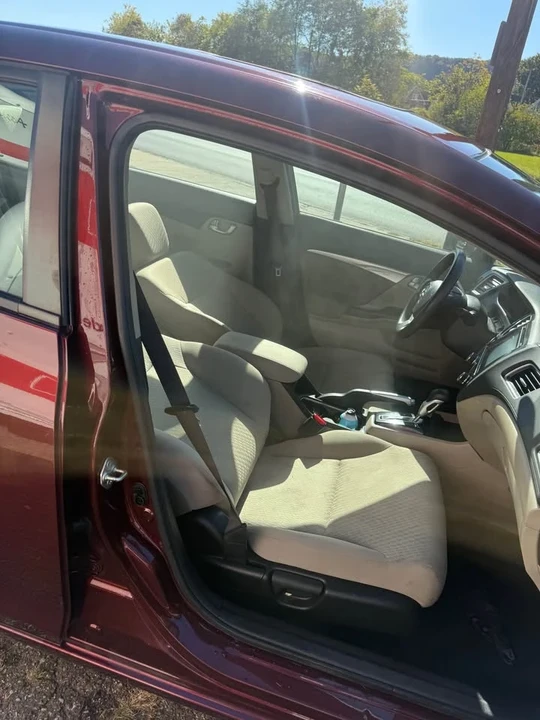 2015 Honda Civic 9th Gen - Image 10 of 18