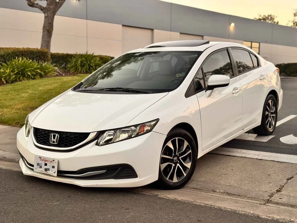 2015 Honda Civic 9th Gen - Image 3 of 18