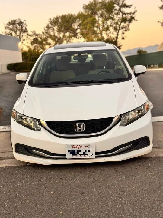 2015 Honda Civic 9th Gen - Image 6 of 18