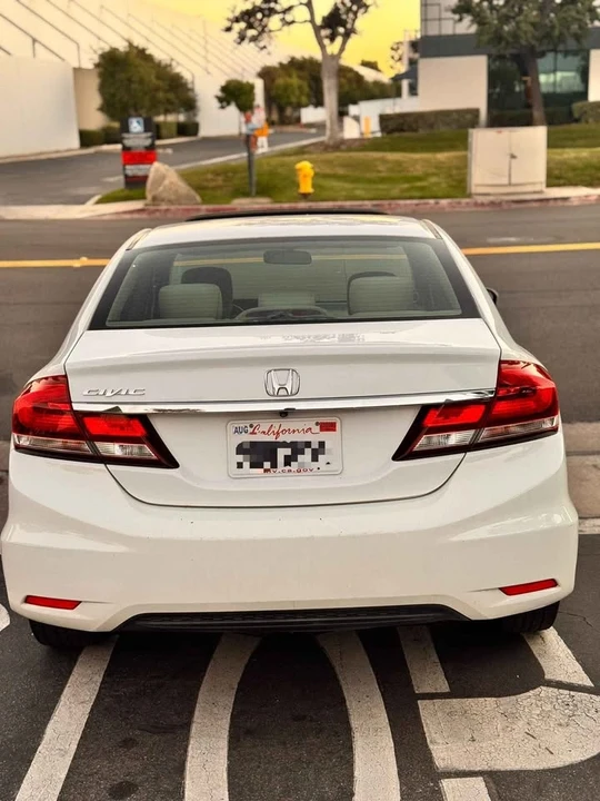 2015 Honda Civic 9th Gen - Image 12 of 18