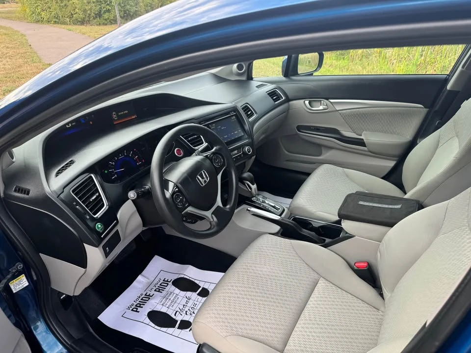 2015 Honda Civic 9th Gen - Image 14 of 19