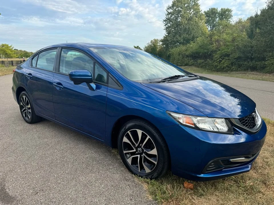 2015 Honda Civic 9th Gen - Image 11 of 19