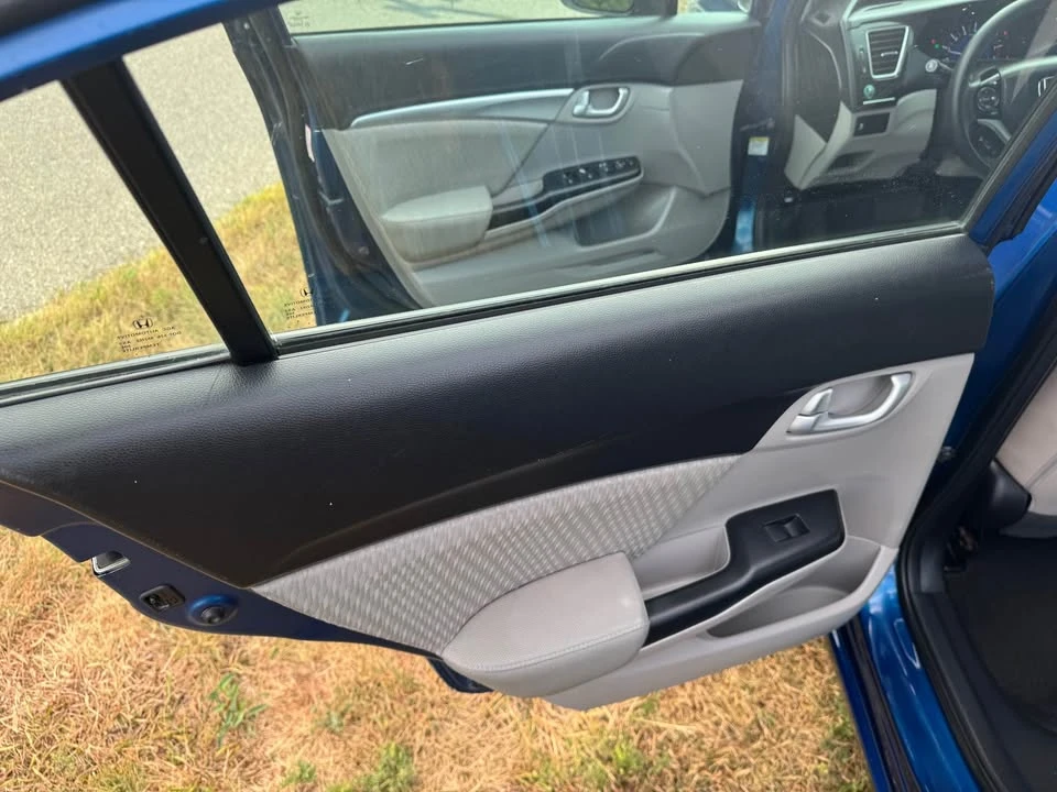 2015 Honda Civic 9th Gen - Image 15 of 19