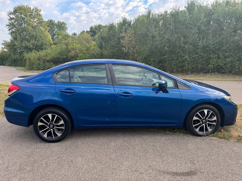 2015 Honda Civic 9th Gen - Image 10 of 19