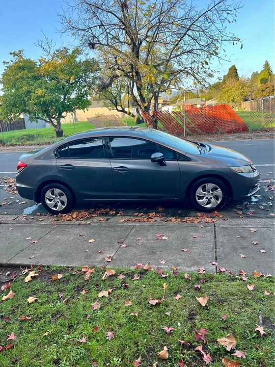 2015 Honda Civic 9th Gen - Image 9 of 18