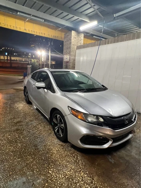 2015 Honda Civic 9th Gen - Image 5 of 6