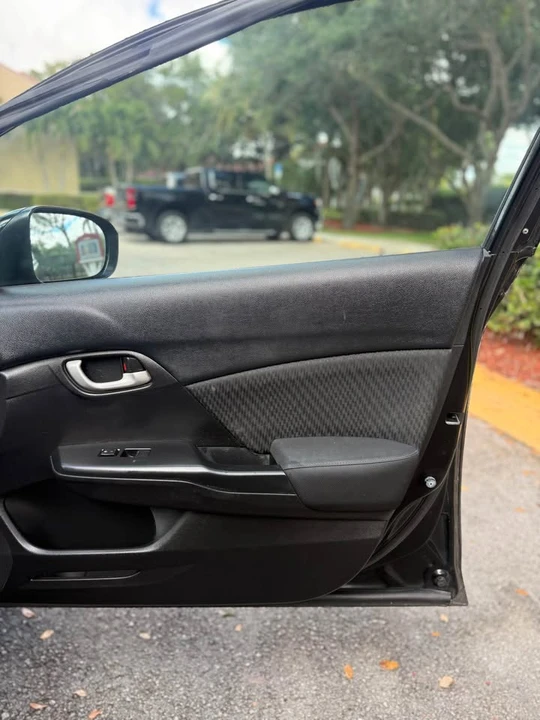 2015 Honda Civic 9th Gen - Image 12 of 14