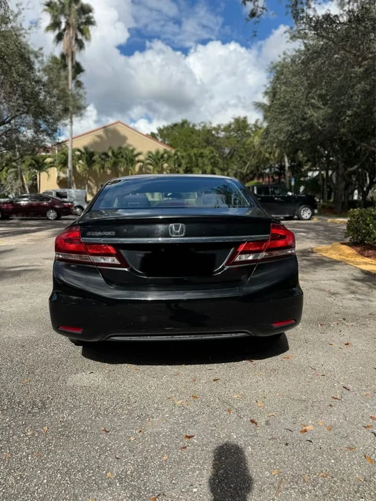 2015 Honda Civic 9th Gen - Image 3 of 14