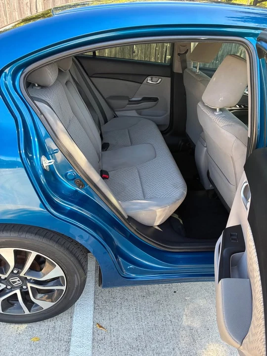 2015 Honda Civic 9th Gen - Image 7 of 16