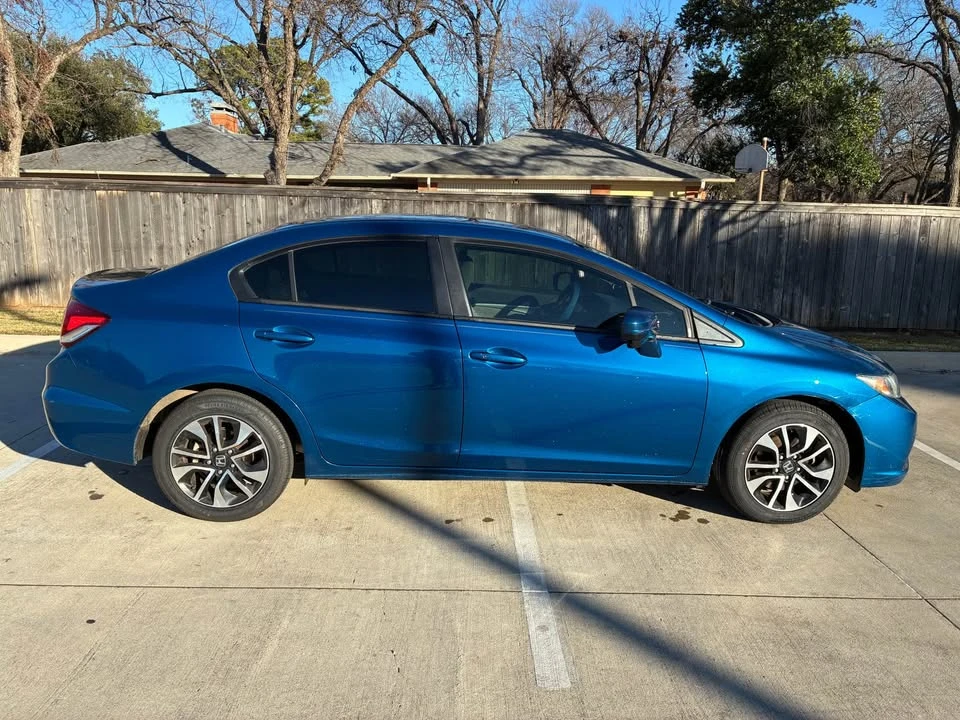 2015 Honda Civic 9th Gen - Image 13 of 16