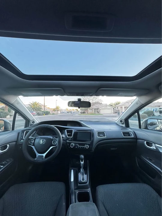 2015 Honda Civic 9th Gen - Image 8 of 12