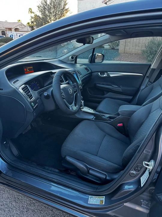 2015 Honda Civic 9th Gen - Image 9 of 12