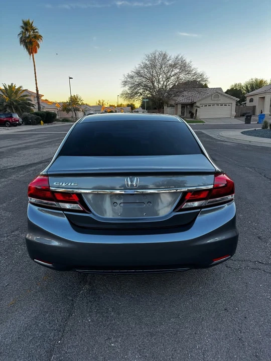 2015 Honda Civic 9th Gen - Image 5 of 12