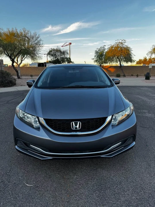2015 Honda Civic 9th Gen - Image 2 of 12
