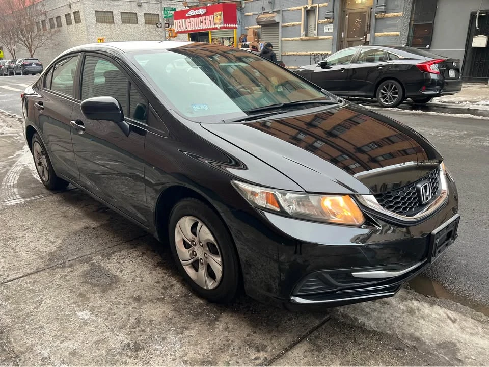 2015 Honda Civic 9th Gen - Image 3 of 10