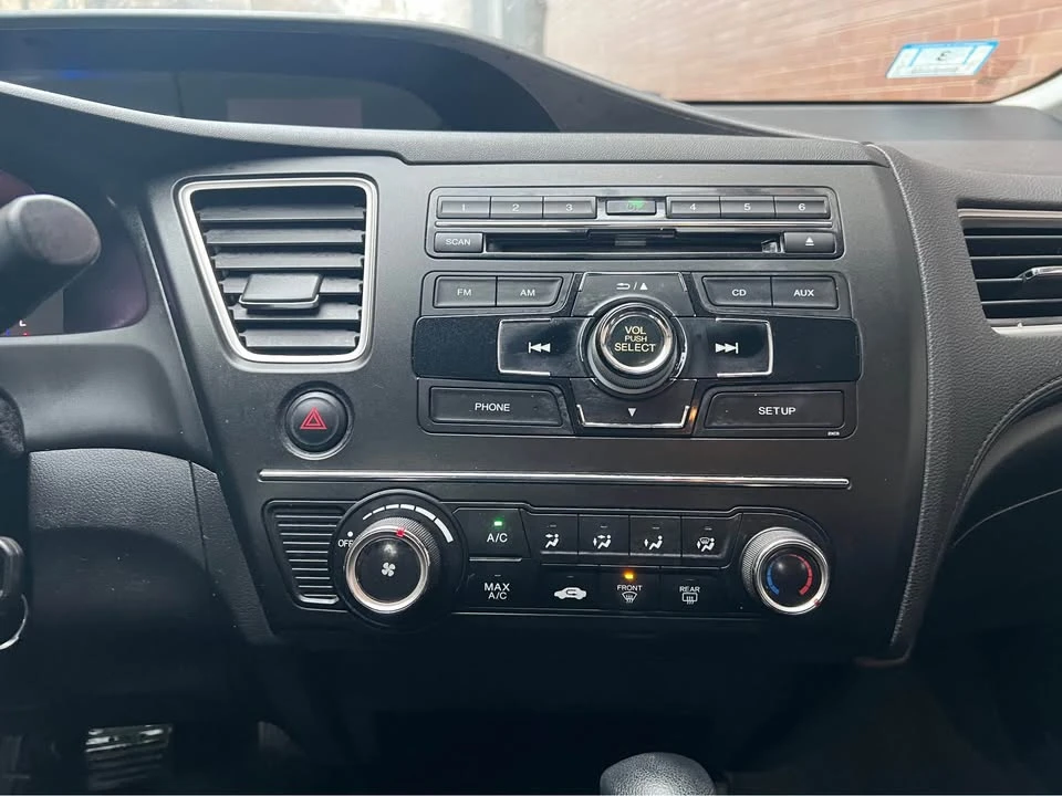 2015 Honda Civic 9th Gen - Image 9 of 10
