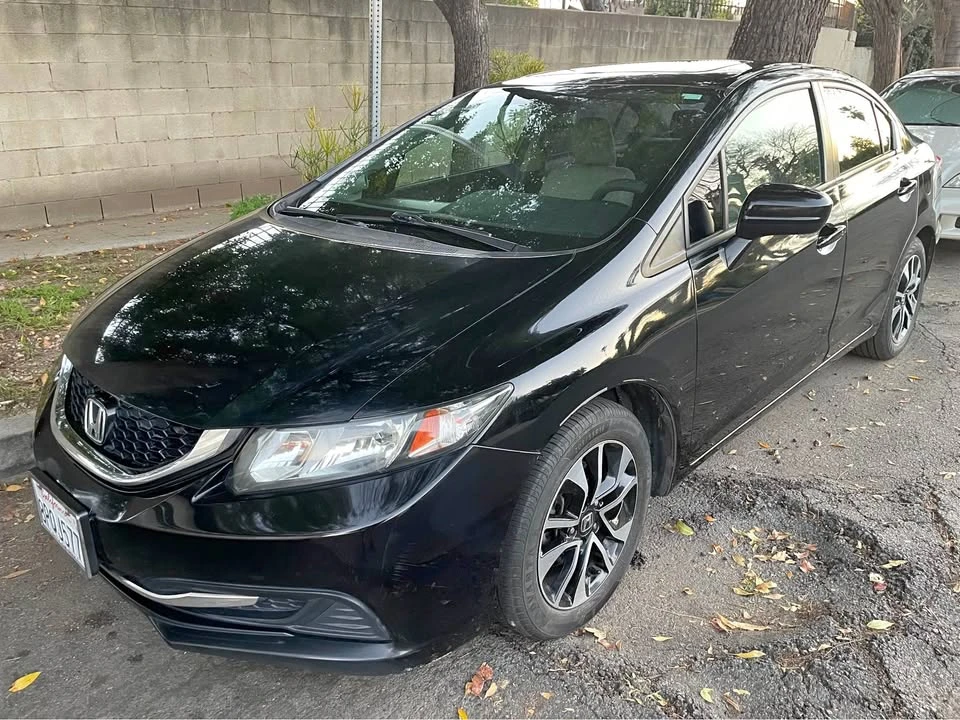 2015 Honda Civic 9th Gen - Image 2 of 11