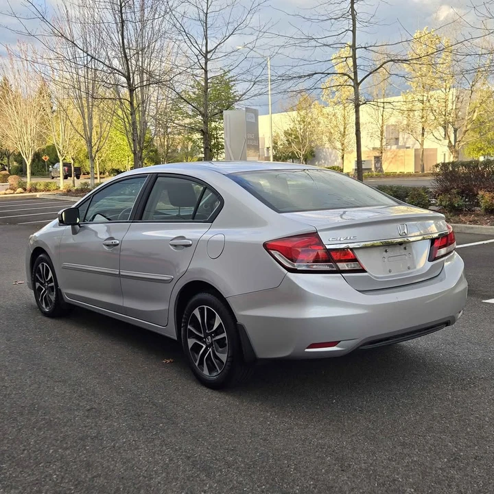 2015 Honda Civic 9th Gen - Image 7 of 20