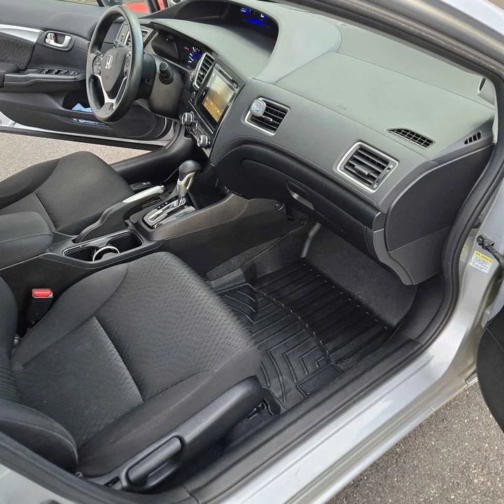 2015 Honda Civic 9th Gen - Image 10 of 20