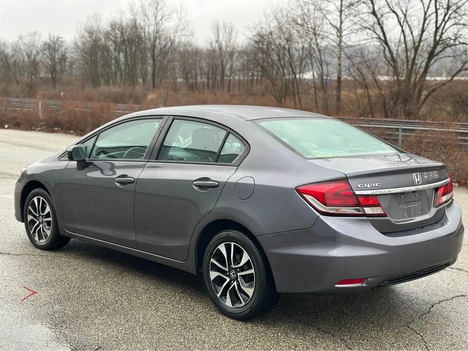 2015 Honda Civic 9th Gen - Image 4 of 18