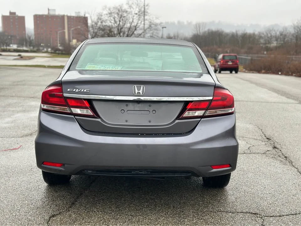 2015 Honda Civic 9th Gen - Image 5 of 18