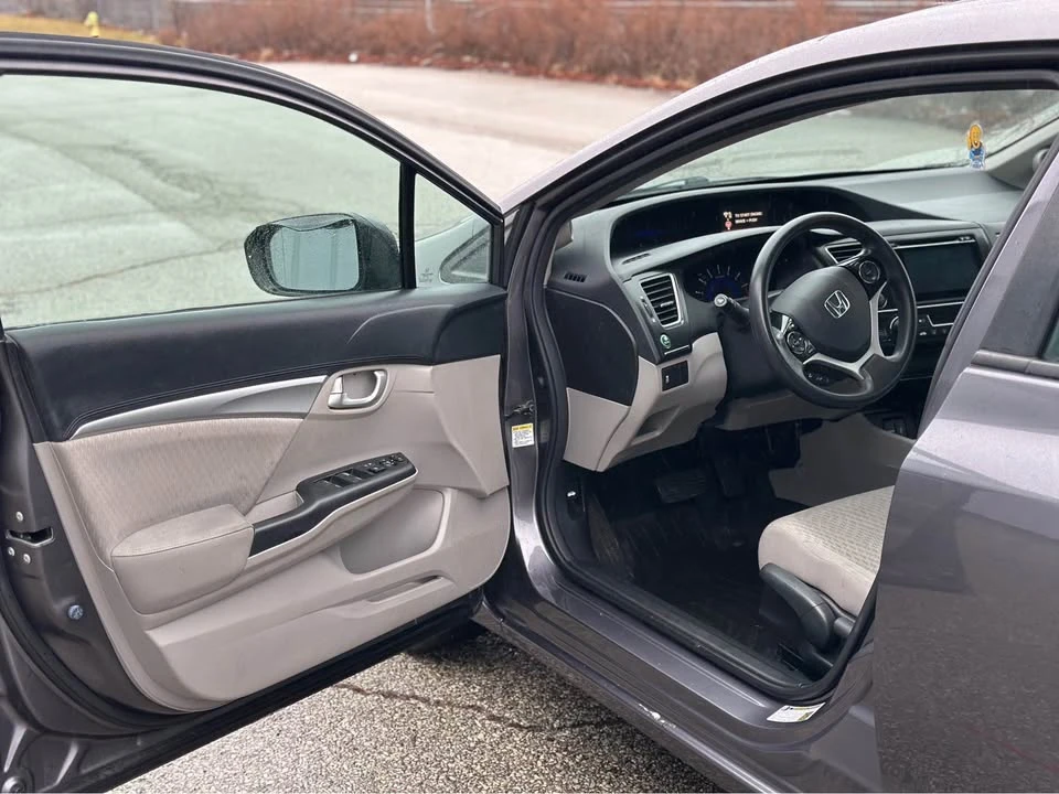 2015 Honda Civic 9th Gen - Image 10 of 18